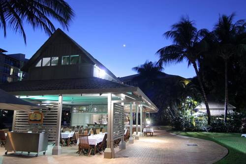Фото Novotel Cairns Oasis Resort