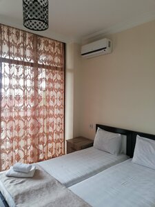 Like Mari Hotel (Davit Agmanenebeli Avenue, 642G), hotel