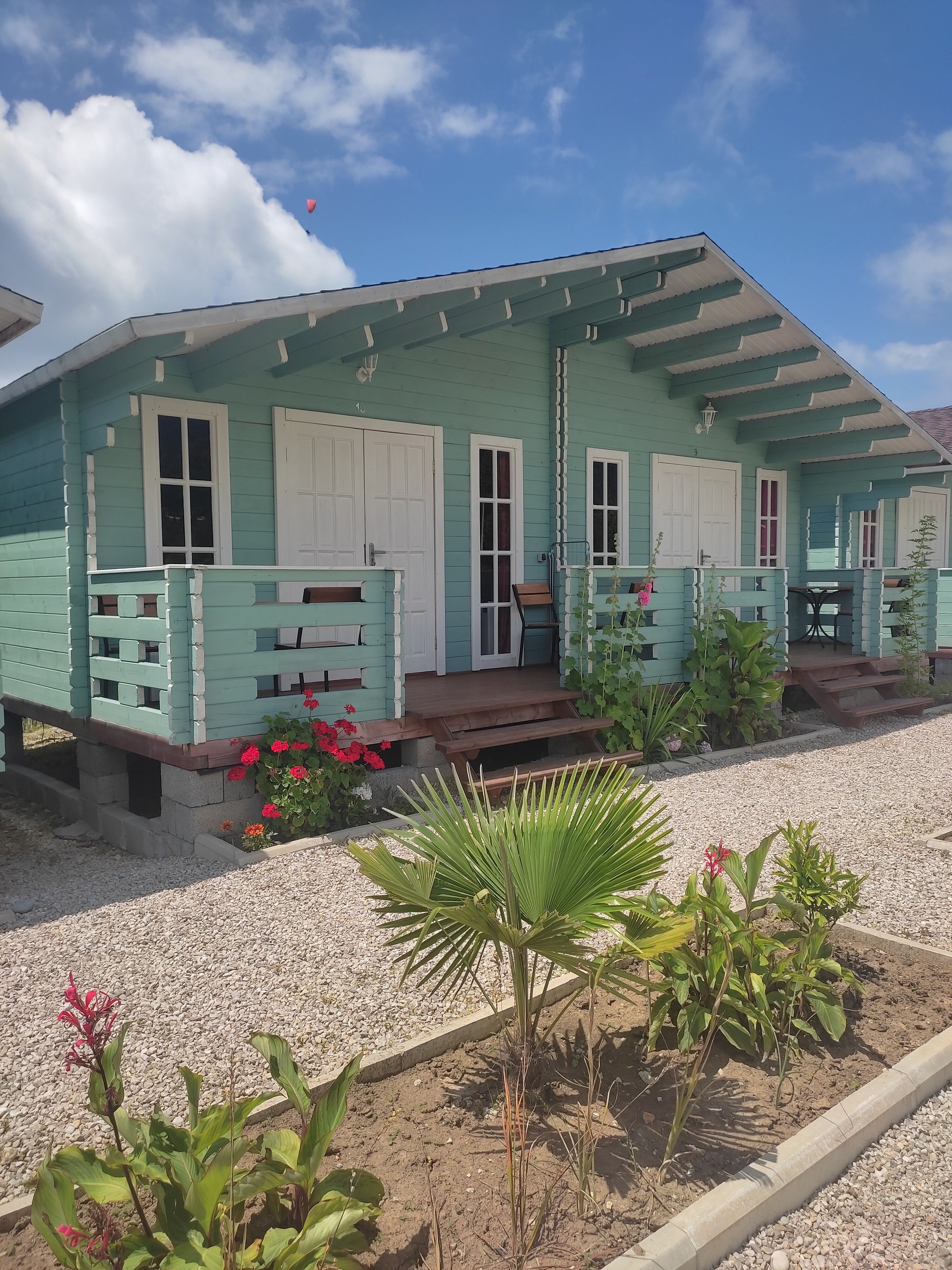 Фото Лазурный