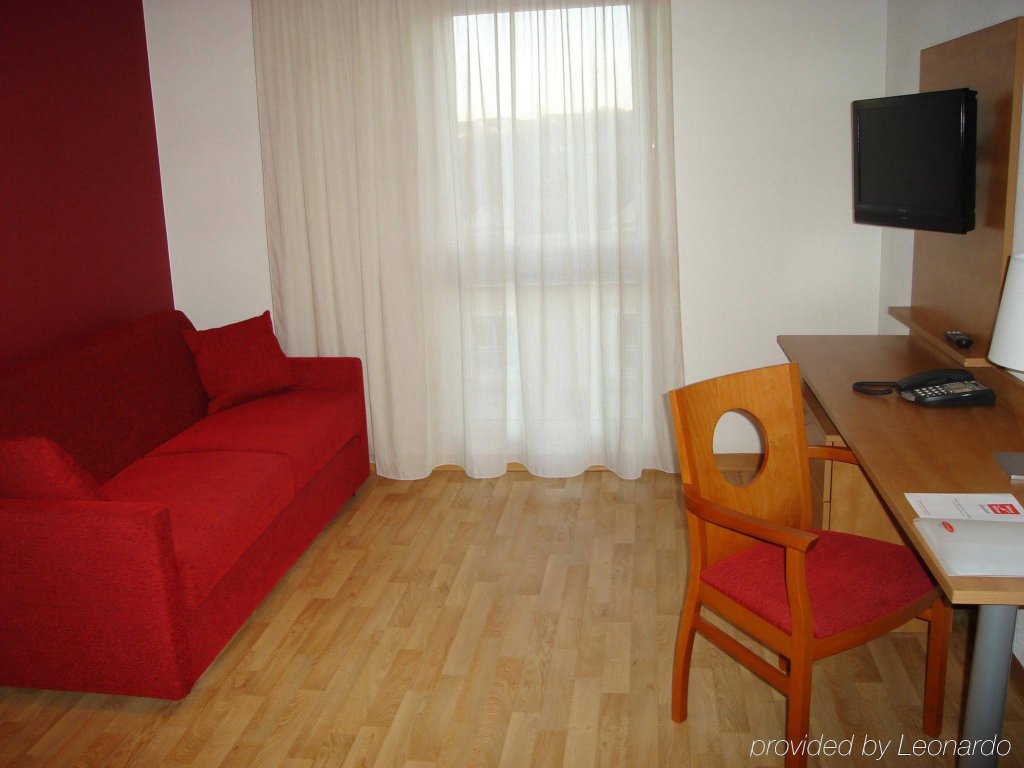 Фото Séjours et Affaires Angers Atrium