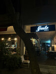 Gusto (David Frishman, 90), restaurant