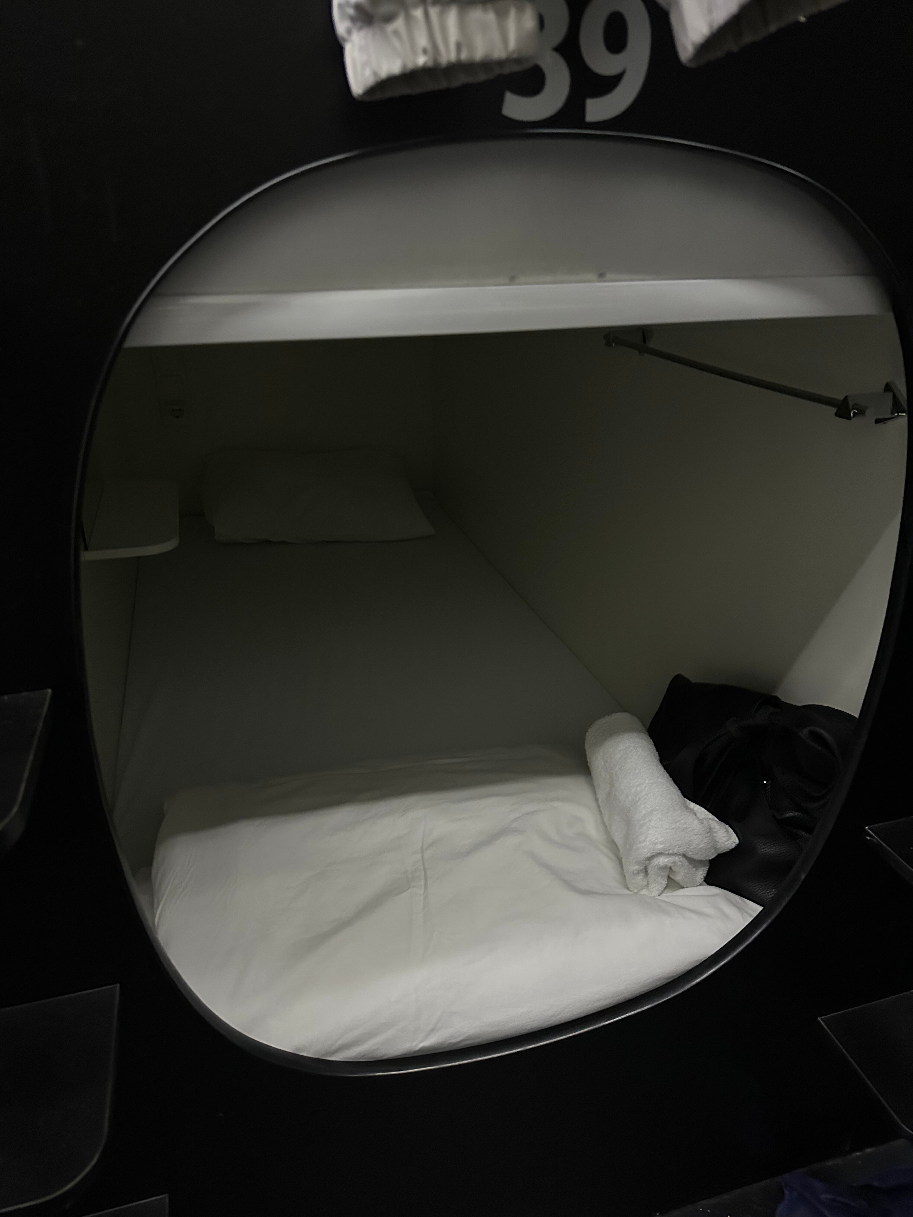 Фото Qube Capsule