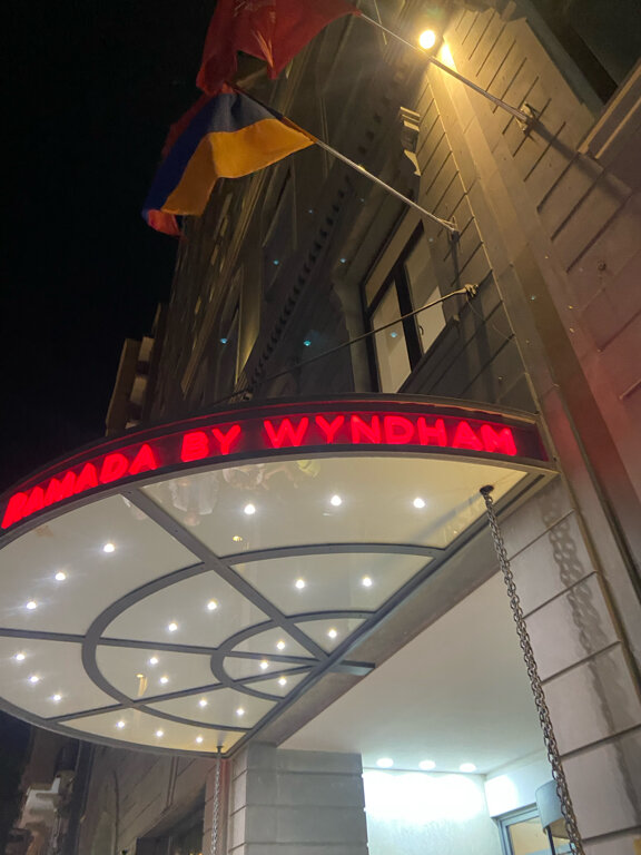Фото Ramada Hotel & Suites by Wyndham Yerevan
