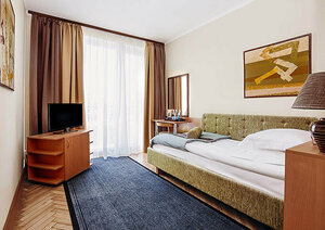 Арт-отель Украина (ул. Гоголя, 2), гостиница в Севастополе