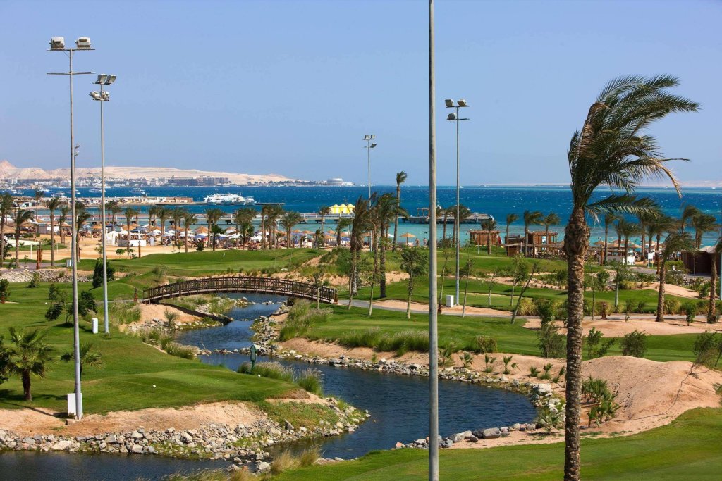 Фото Штайгенбергер Альдау бич