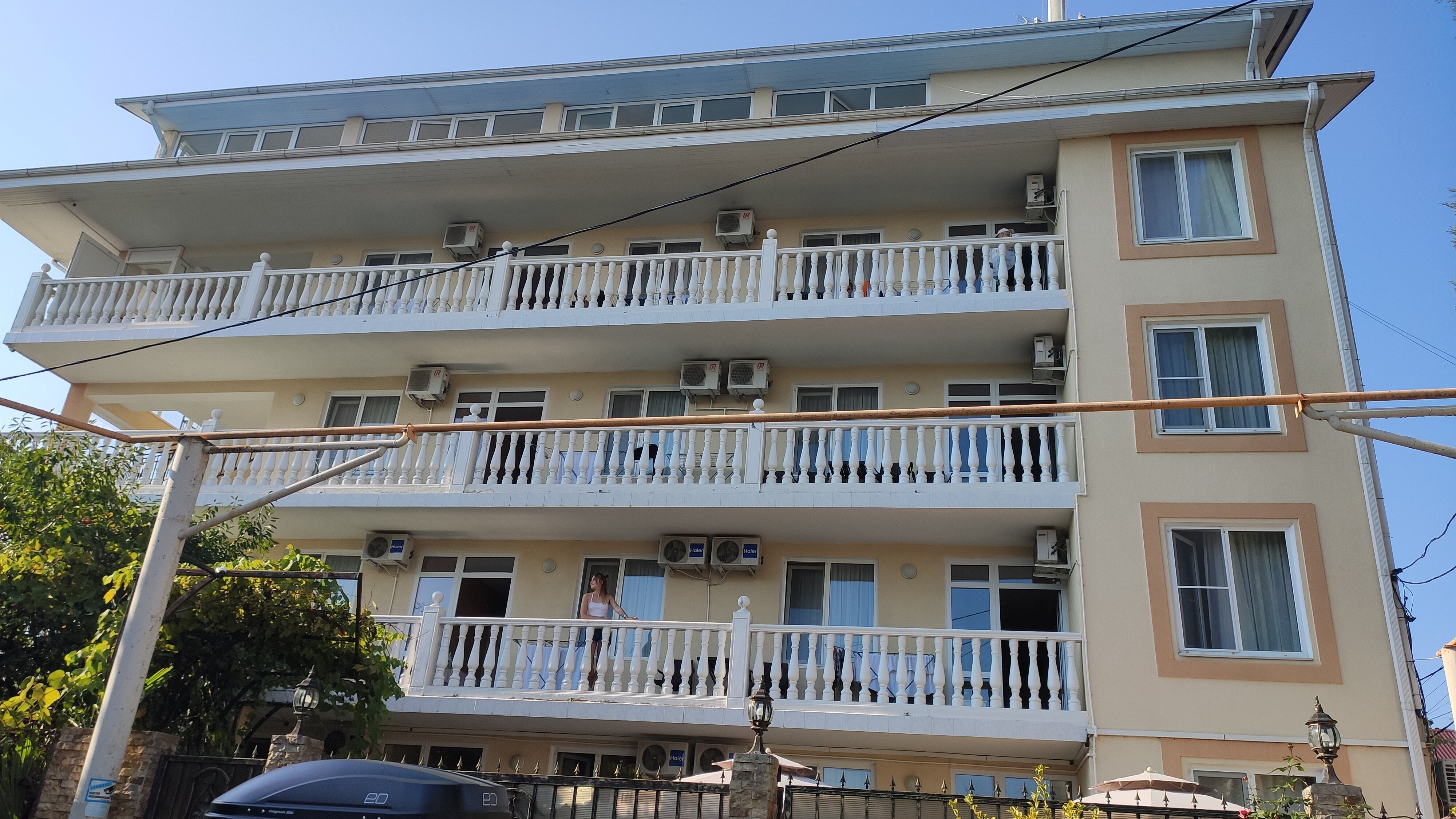 Фото Сансет Хилл Аллама групп