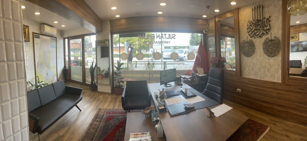 Real estate agency Sultan Emlak, Istanbul, photo