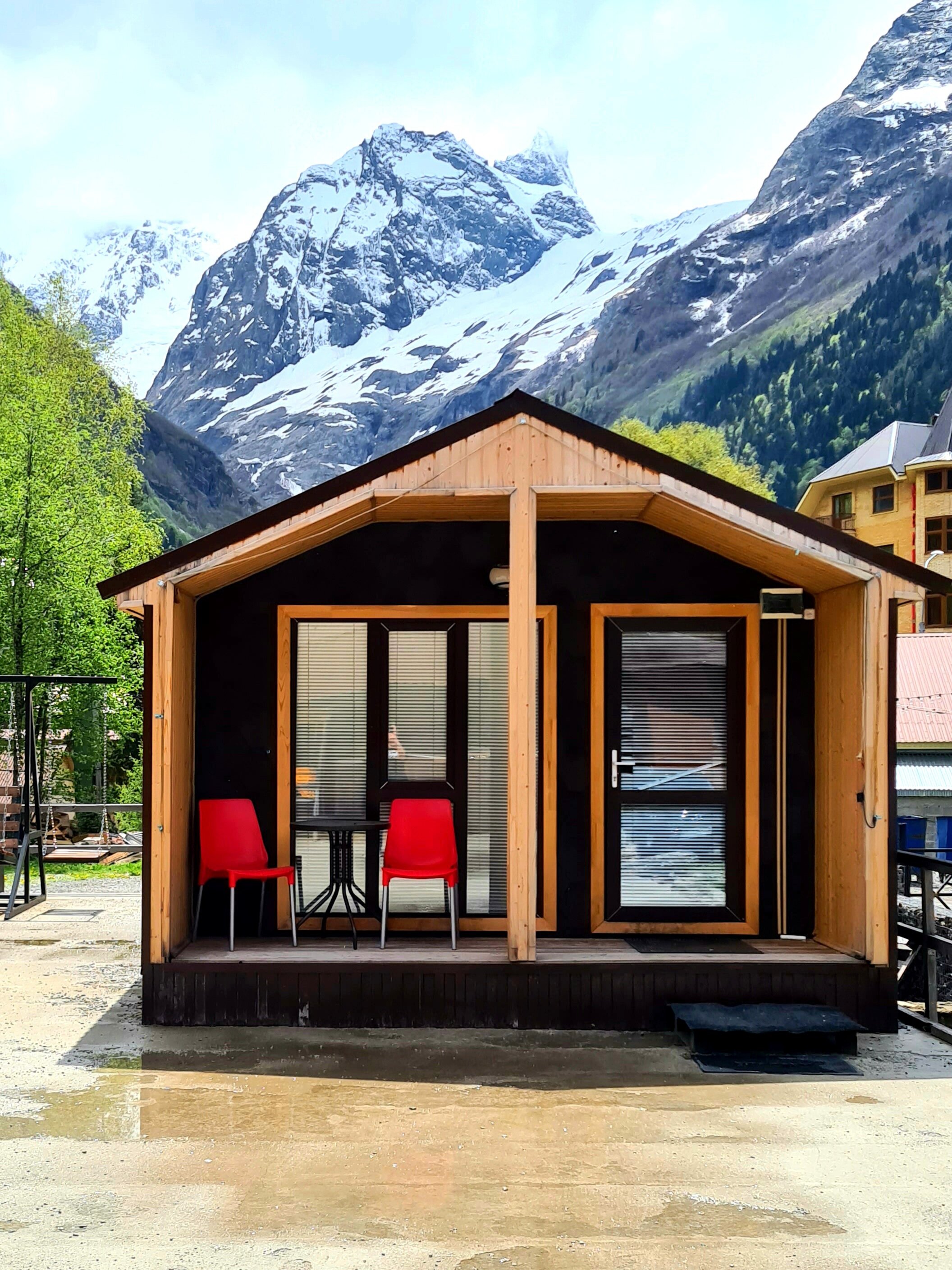 Фото отеля 1