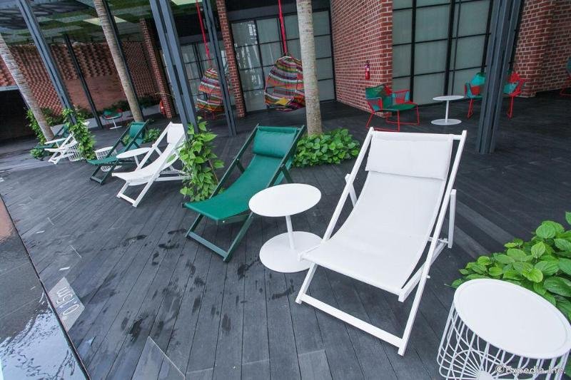 Фото Oasia Hotel Downtown Singapore