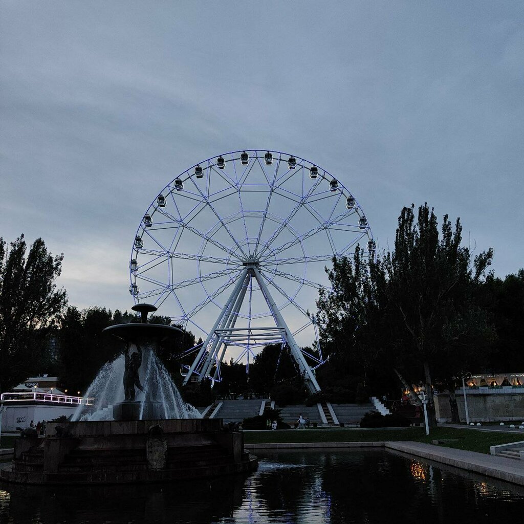 Amusement ride Колесо обозрения, Rostov‑na‑Donu, photo