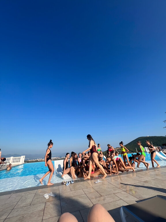 Фото Chateau Pinot Отель