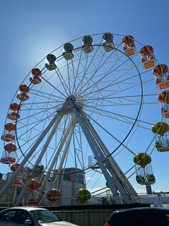 Amusement ride Ferris wheel, Scotland, photo