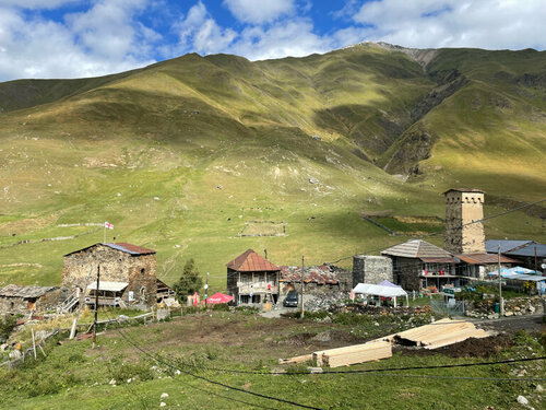 Жильё посуточно Ushguli, Guest house Maspindzeli