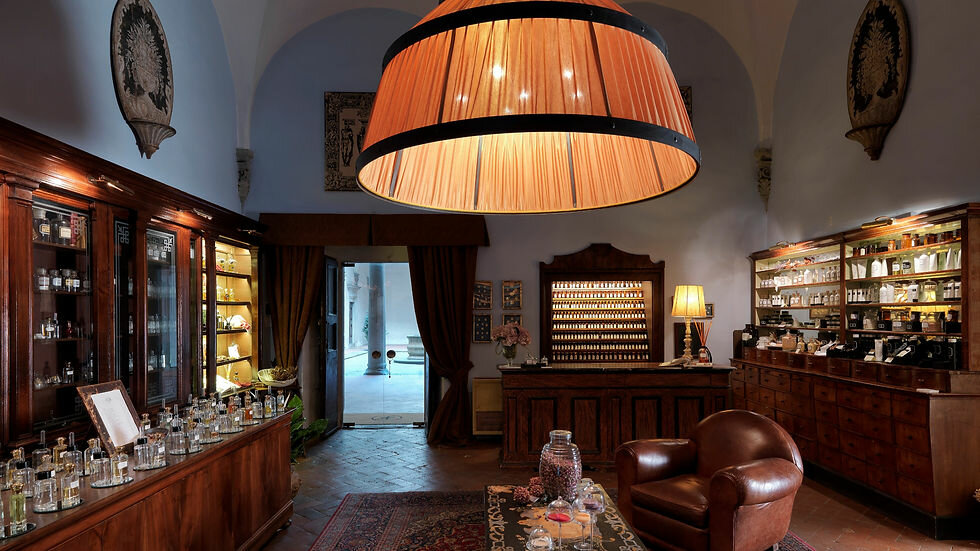 Perfume and cosmetics shop Aqua Flor, Dubai, photo