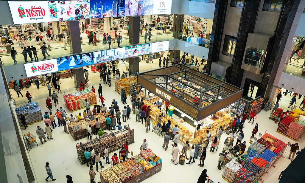 Shopping mall Burj Nahar Mall, Dubai, photo
