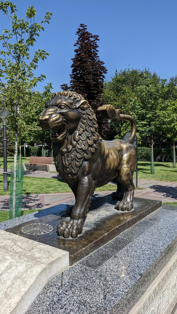 نصب تذكاري، نحت Lion statue ، يريفان، صورة