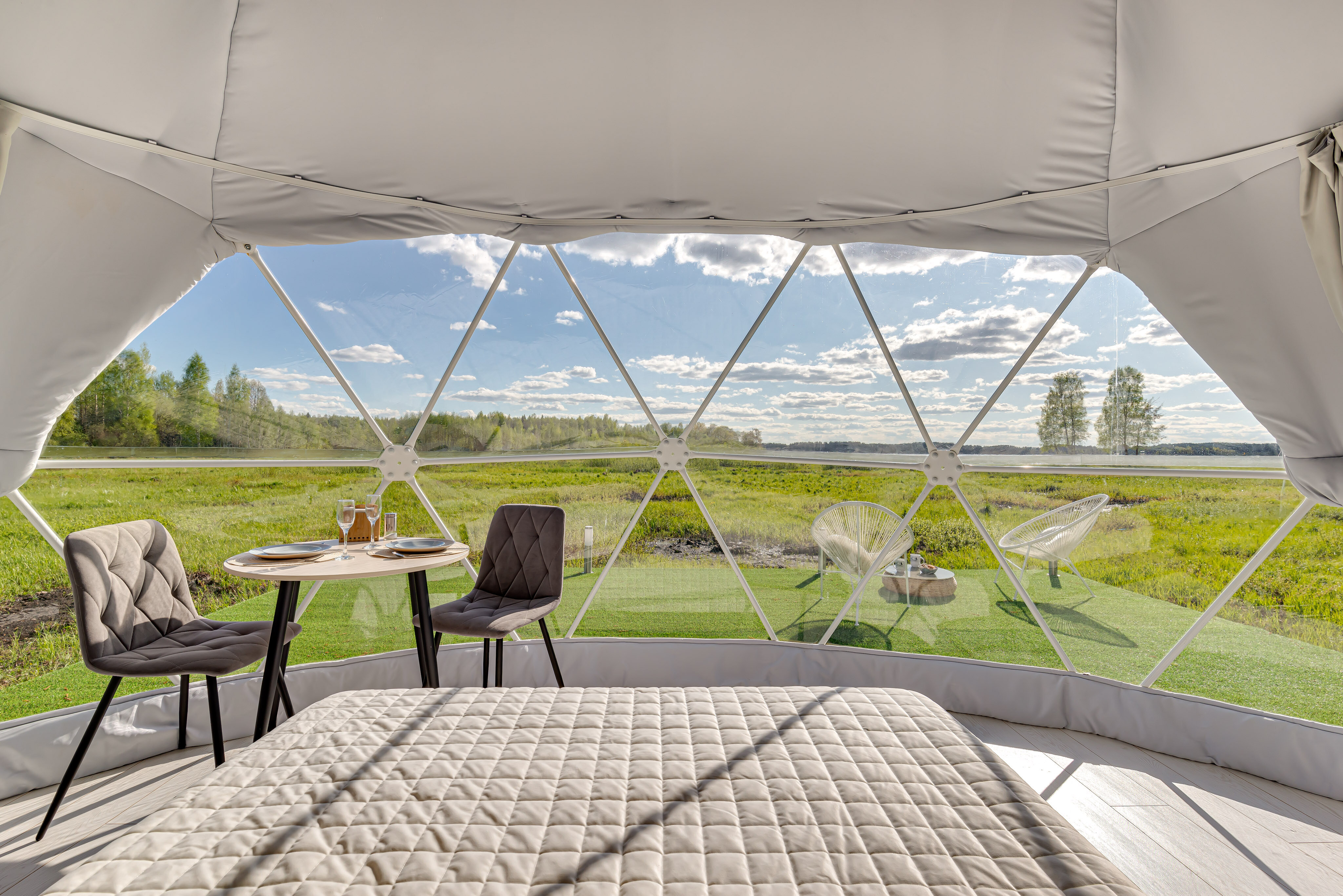 Фото Атмосфера