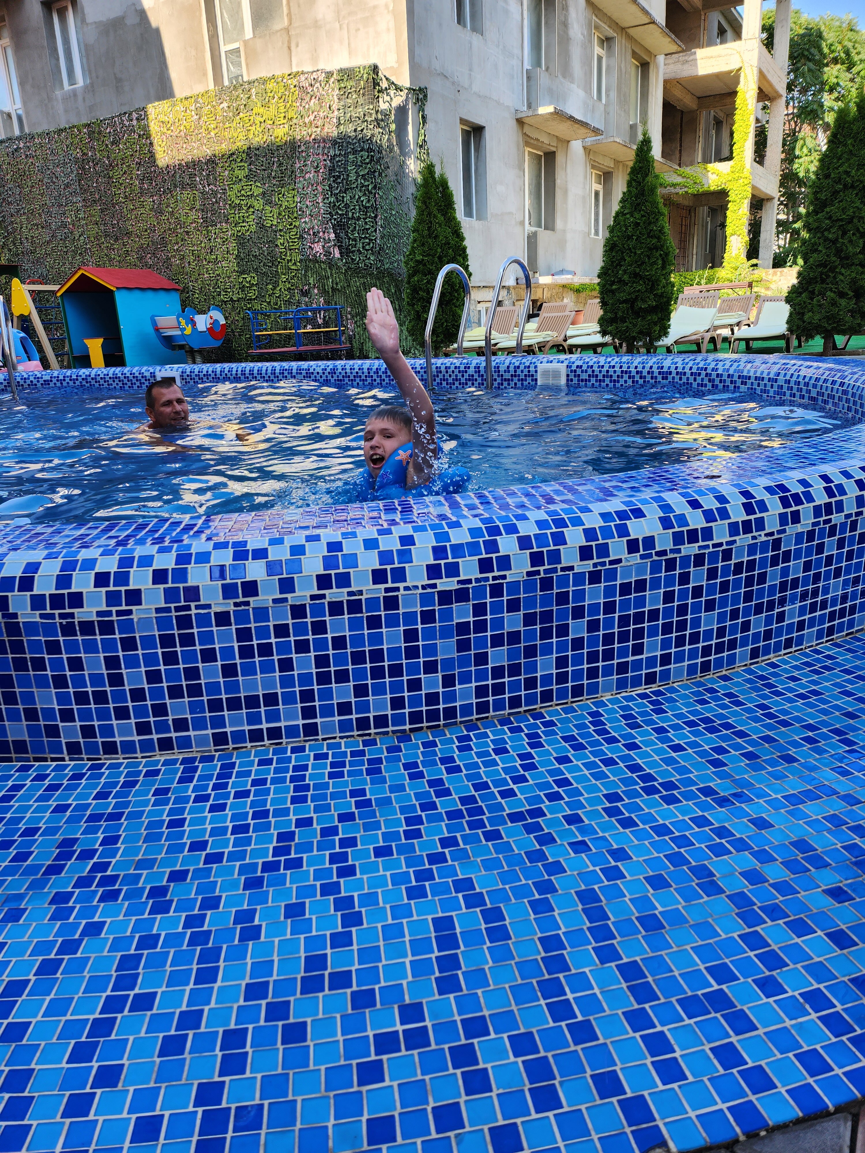 Фото отеля 3