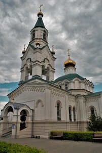 Tserkov Panteleimona Tselitelya V Votkinske (Votkinsk, ulitsa Krylova, 16), iglesia ortodoxa