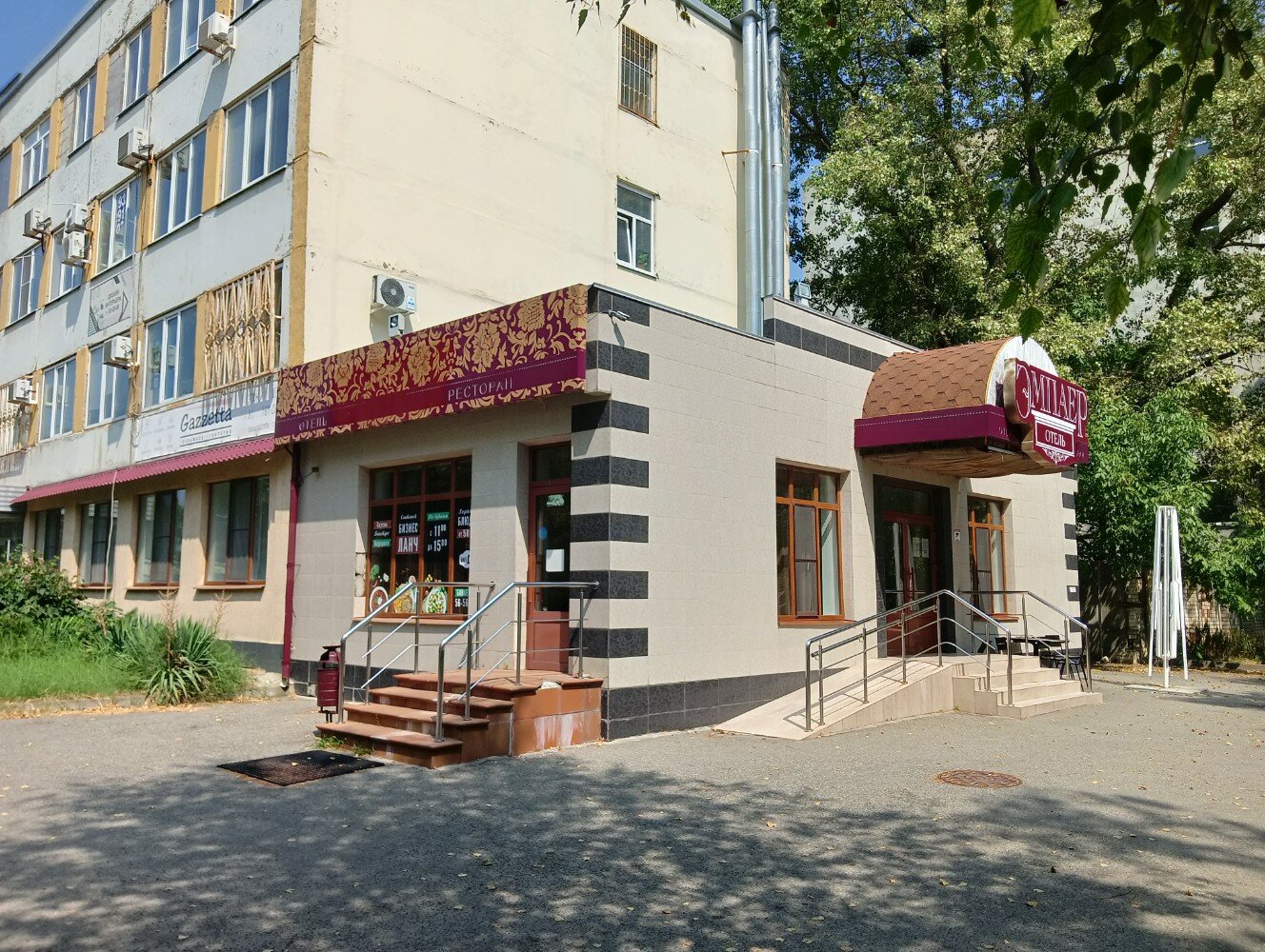 Фото отеля 3