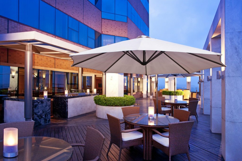 Фото Four Points by Sheraton Shenzhen