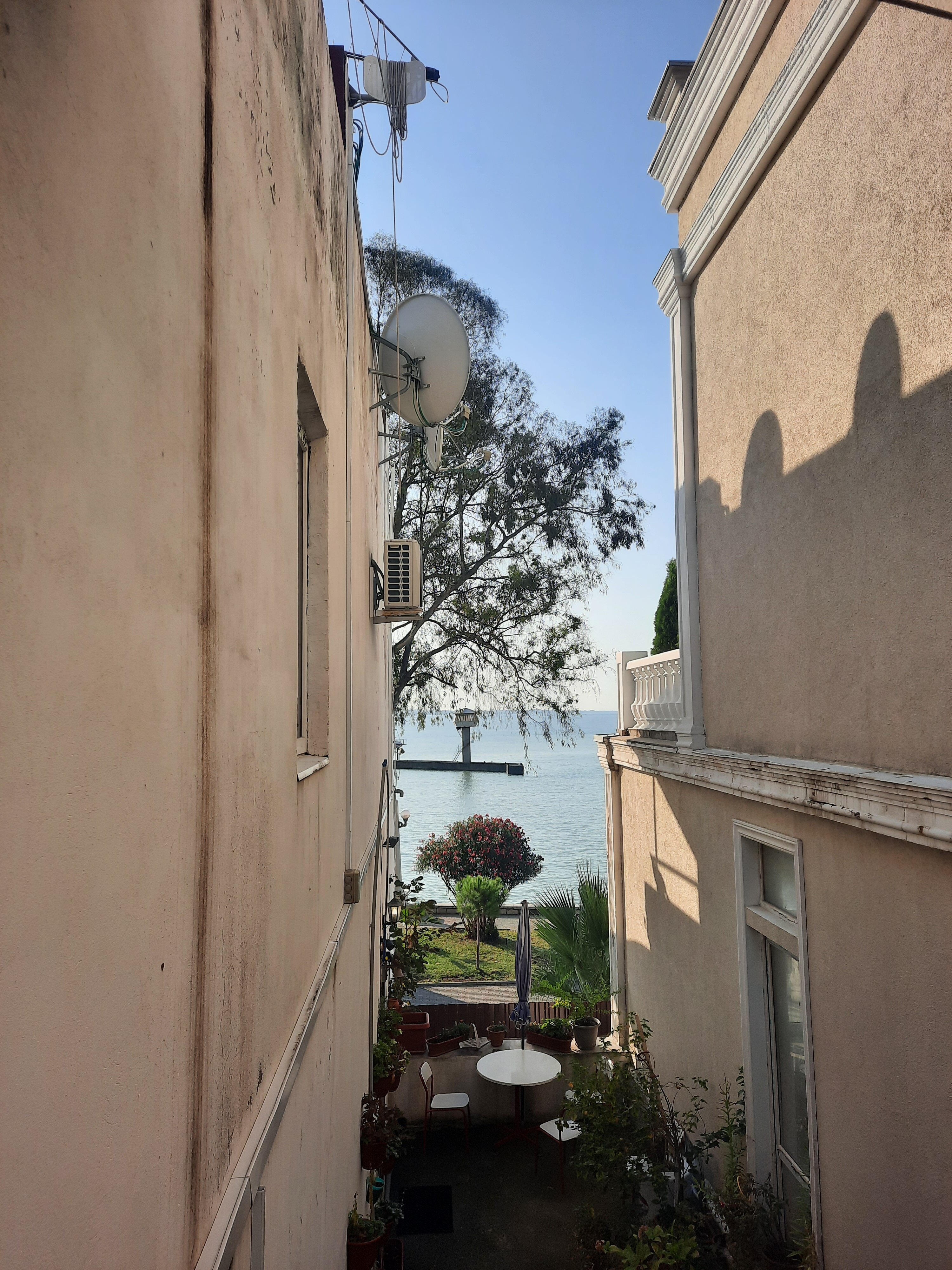 Фото Сухум Сити Мини Хотел