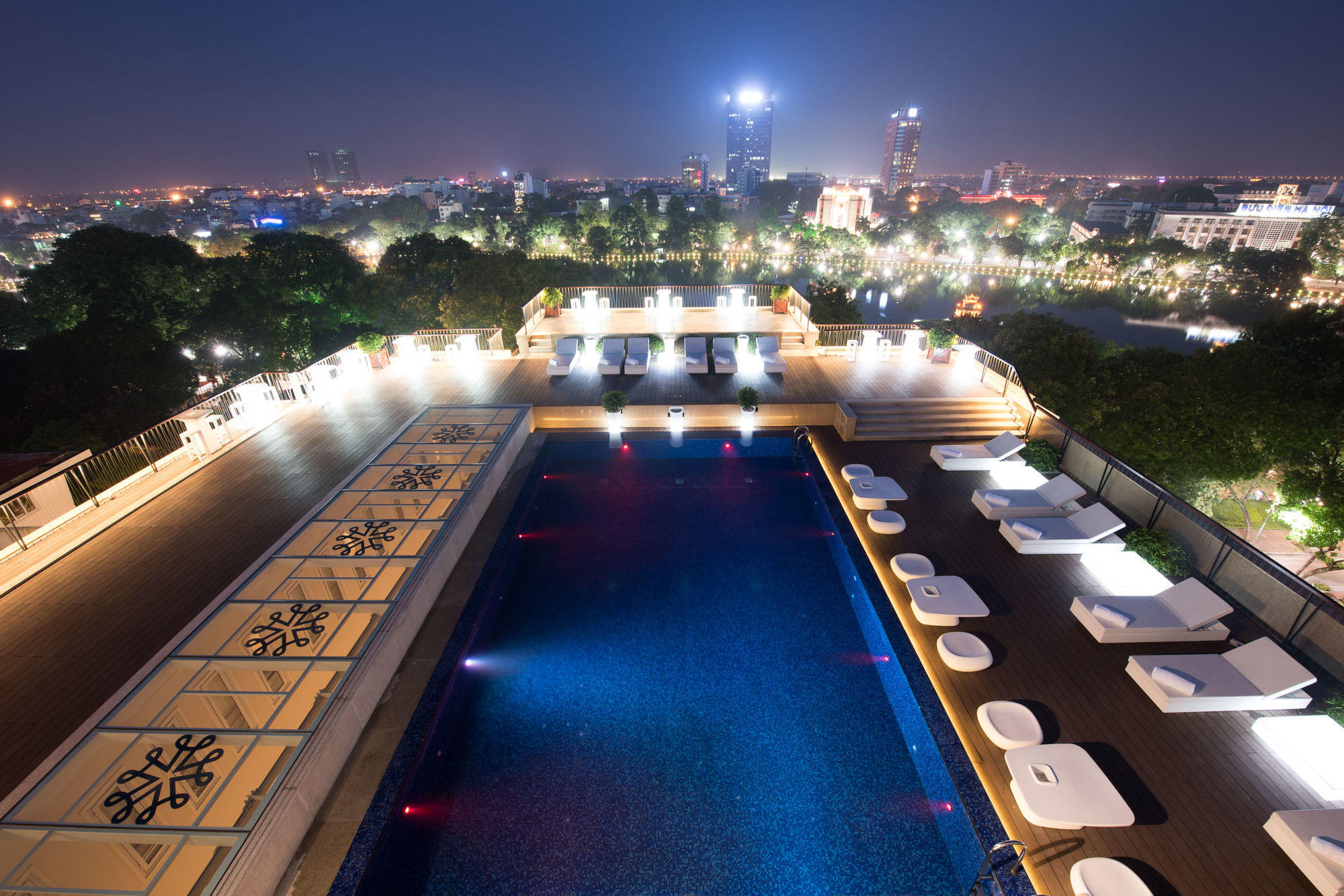 Фото Apricot Hotel