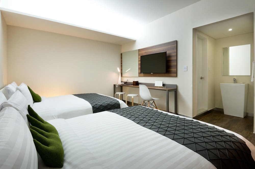 Фото Metro Hotel