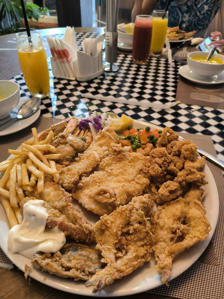 Restaurant The Golden Fork, Dubai, photo