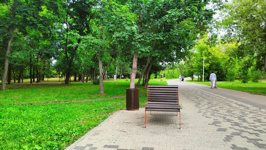 منتزه Сквер по улице Академика Парина ، قازان، صورة