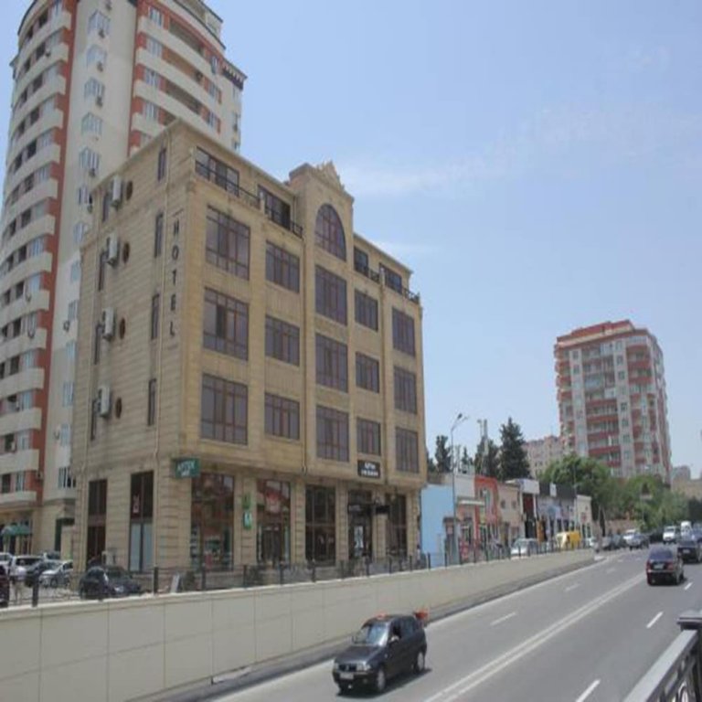 Фото Alp Inn Hotel