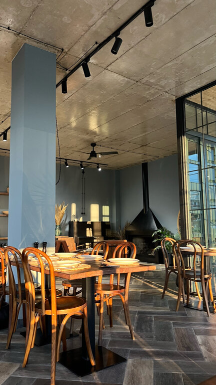 Фото Level Up Hotel & Restaurant