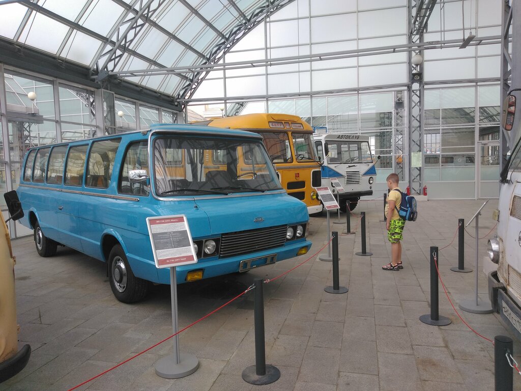 Monument to technology ЗиЛ 118К Юность, Verhnyaya Pyshma, photo