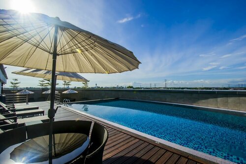Гостиница Grand Alora Hotel в Алор-Сетаре
