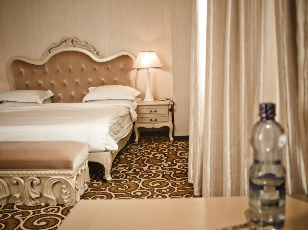 Фото Боле Амбассадор