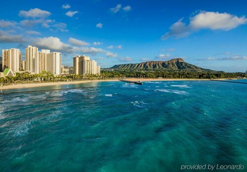 Гостиница Waikiki Beach Marriott Resort & SPA в Гонолулу