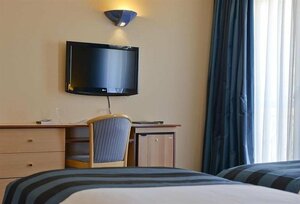 Cannes Centre Univers (Cannes, Rue Maréchal Foch, 2), hotel