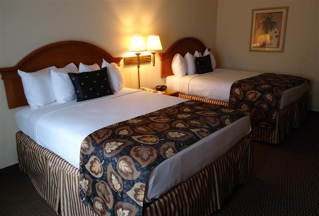 Фото Best Western Magnolia Inn and Suites