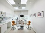 DR.Amer Nahas Page (1092, 22A Street, Al Safa 1, Jumeirah, Dubai), dental clinic