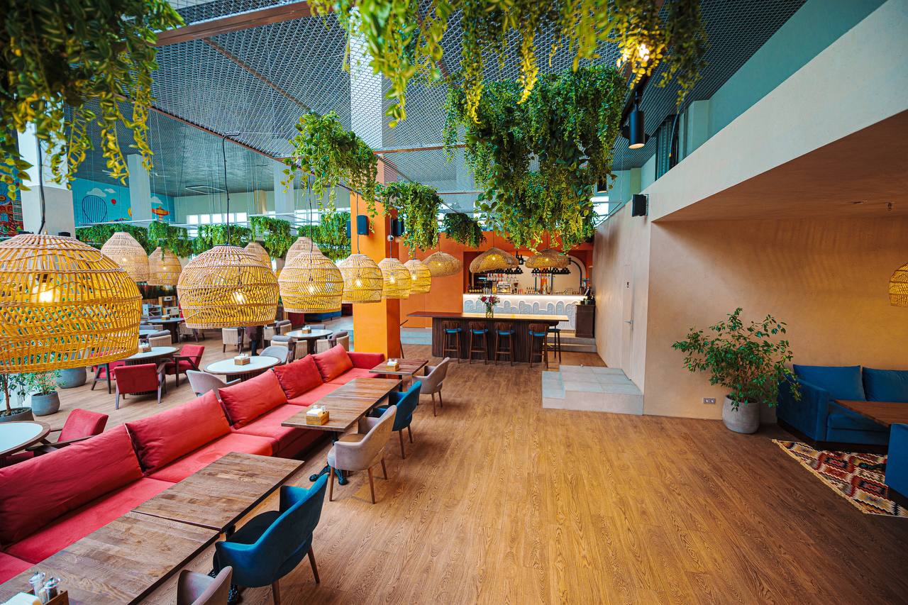 Үйсіз адам ххх