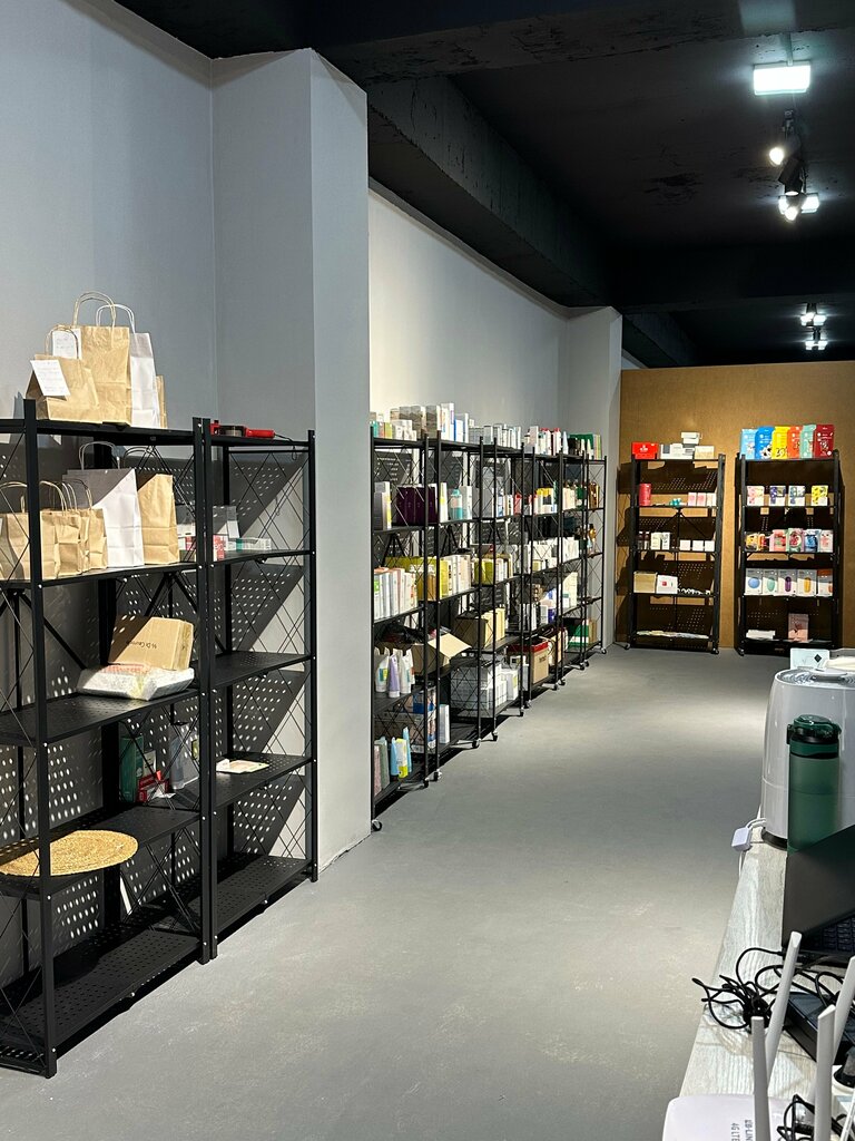 Perfume and cosmetics shop Ucare Blossom, Tashkent, photo