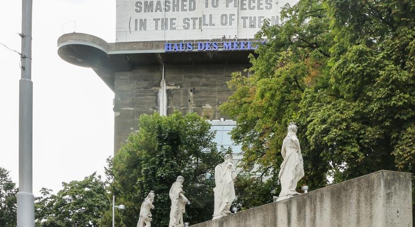 Фото Hotel Corvinus