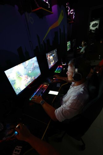 Bilgisayar kulübü Gotham Oyun Kulübü, Alanya, foto