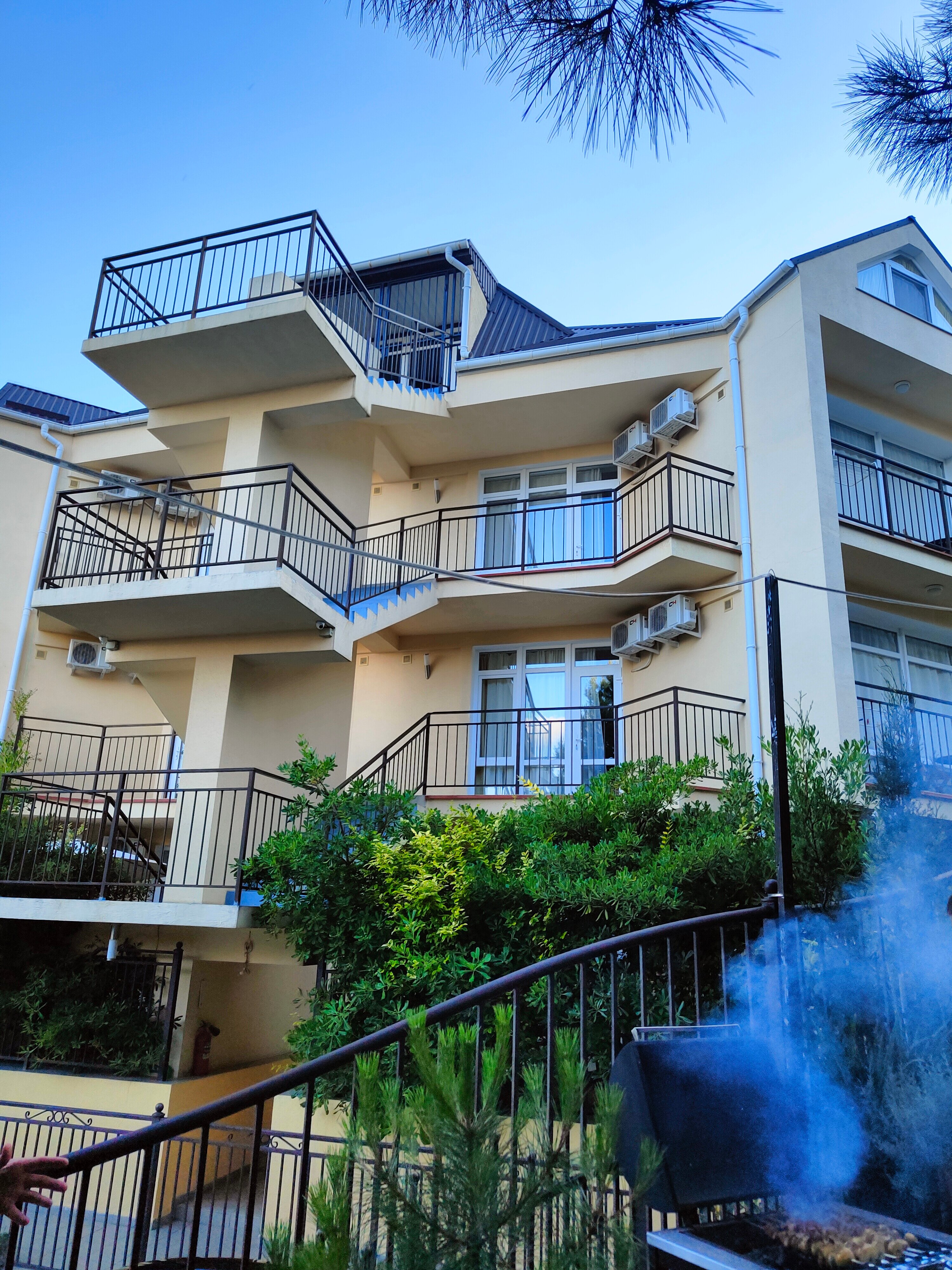 Фото отеля 1