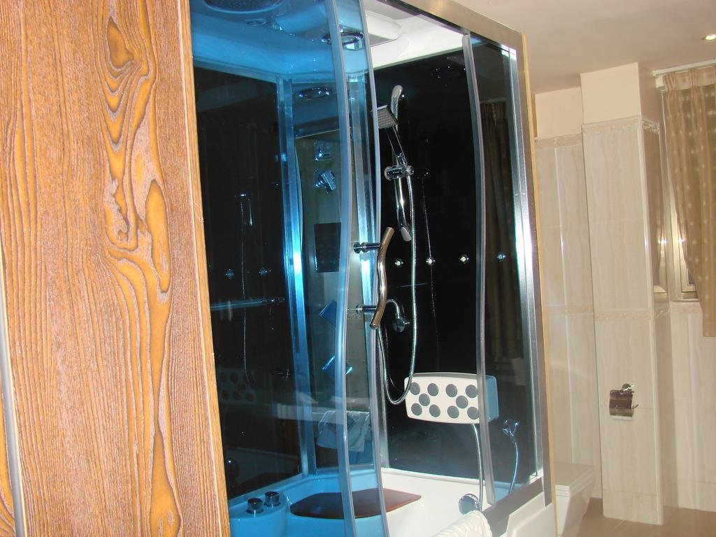 Фото Rohi Apartment Hotel