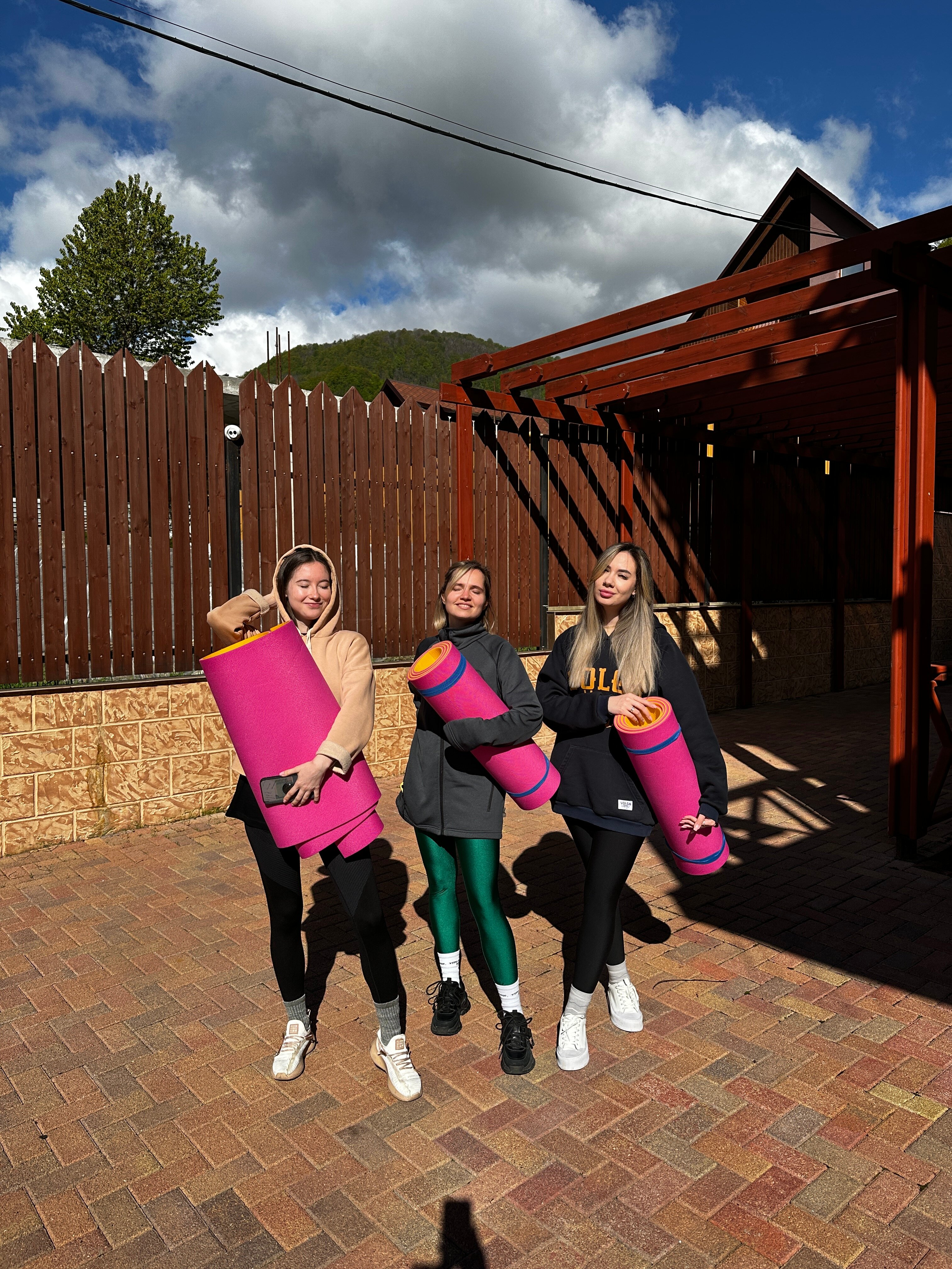 Фото Атмосфера