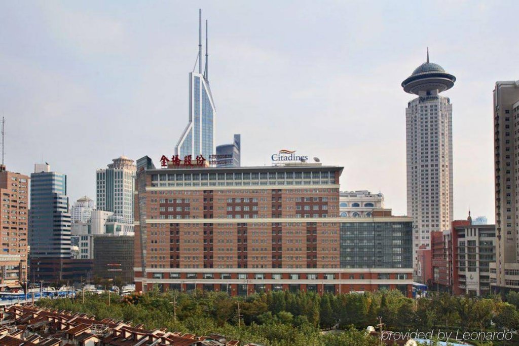 Фото Green Court Residence City Center Shanghai