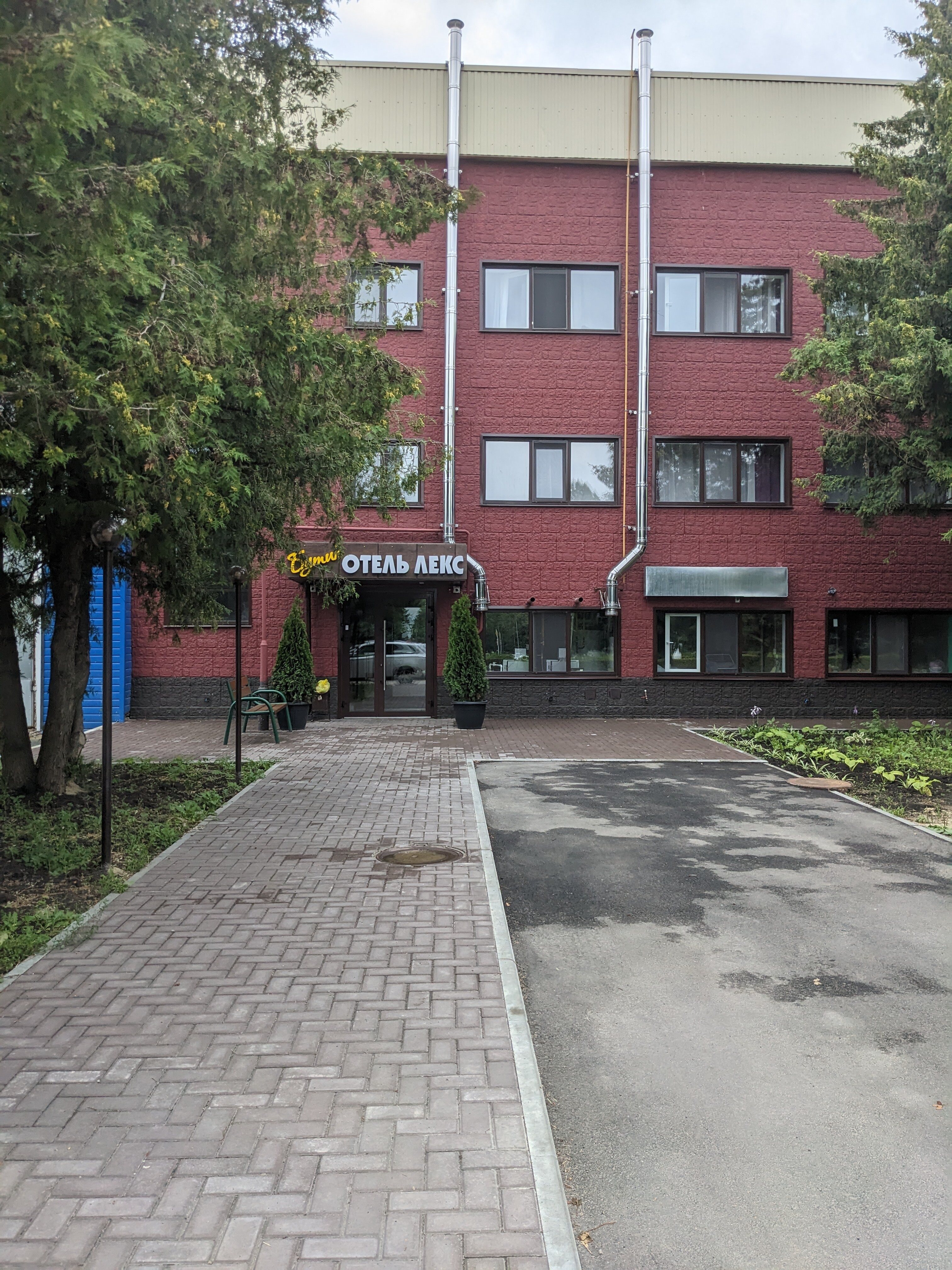 Фото отеля 1