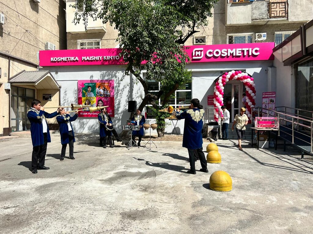Kosmetika va parfyumeriya do'koni M Cosmetic, Toshkent, foto