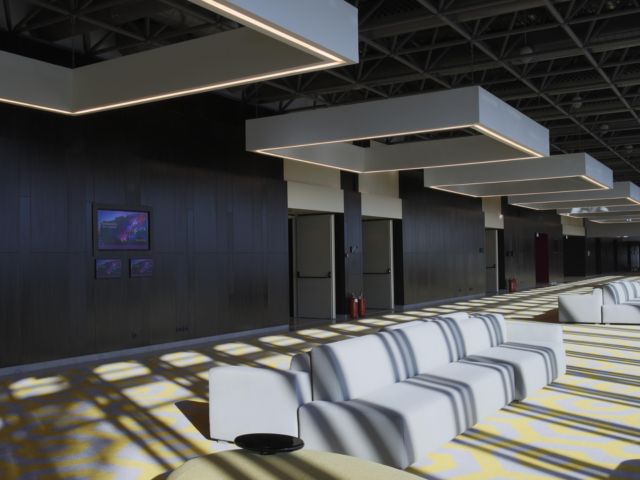 Фото Краун Плаза Белград